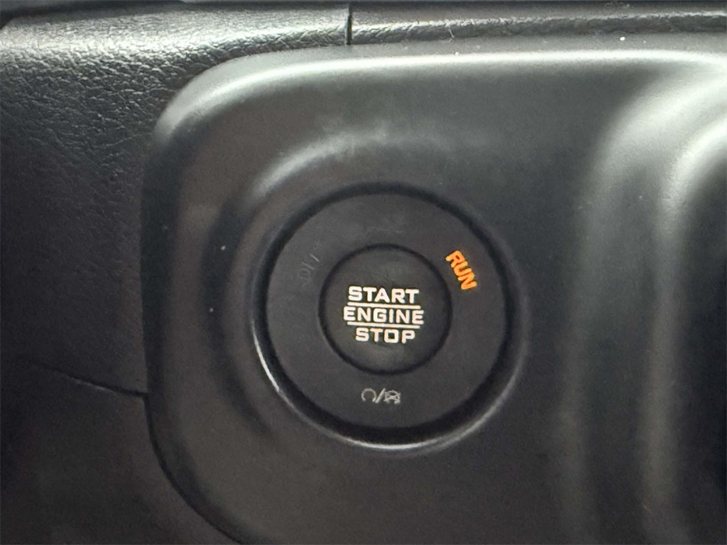 2021 Jeep Wrangler Unlimited Islander photo 28