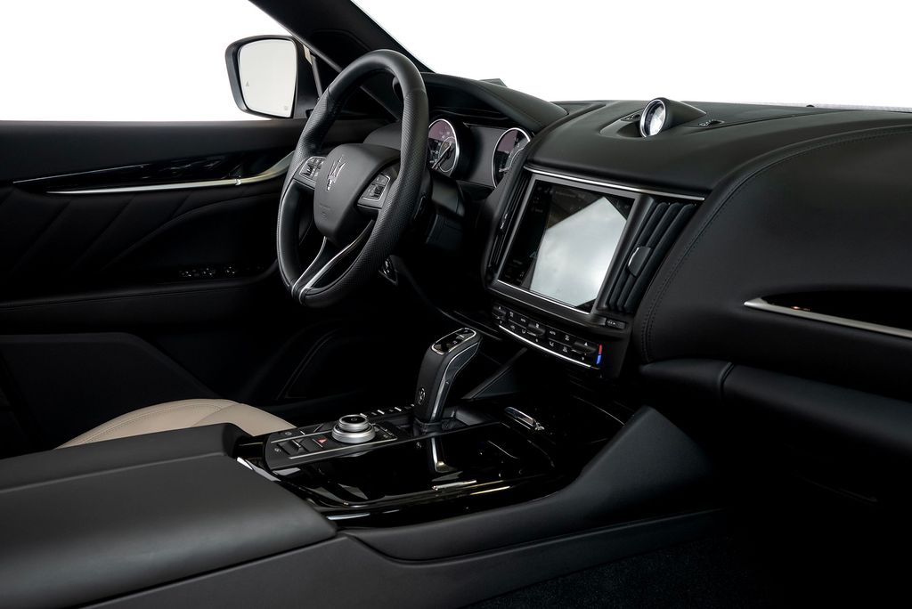2022 Maserati Levante GT photo 44