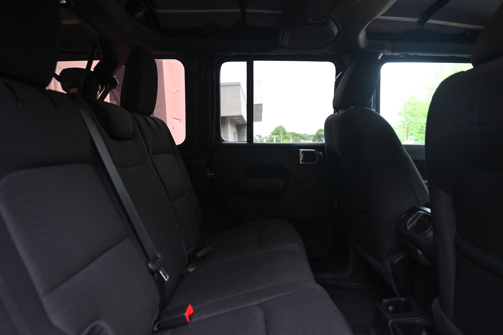 2021 Jeep Wrangler Unlimited Willys Sport photo 31