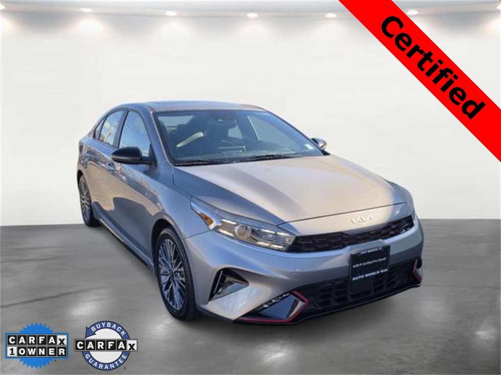 2023 Kia Forte GT-Line's photo