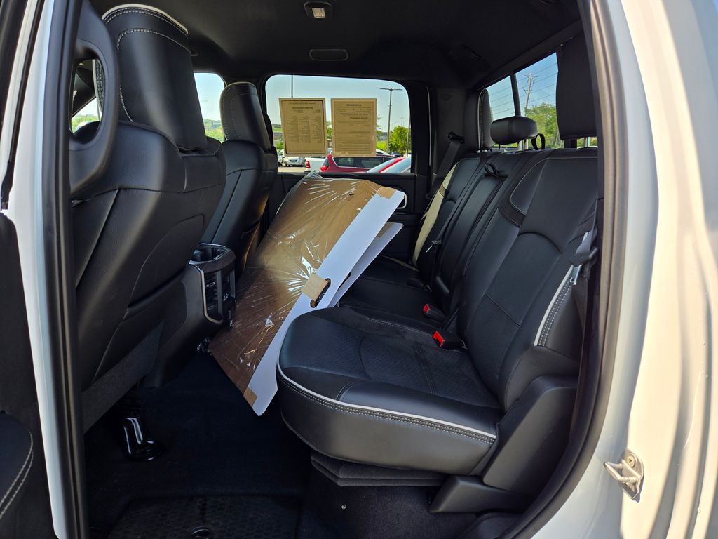 2025 Ram 2500 Laramie photo 24
