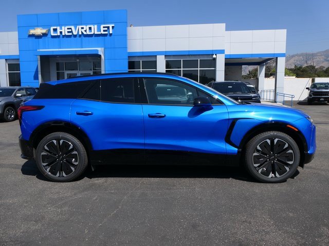 2026 Chevrolet Blazer EV RS photo 2