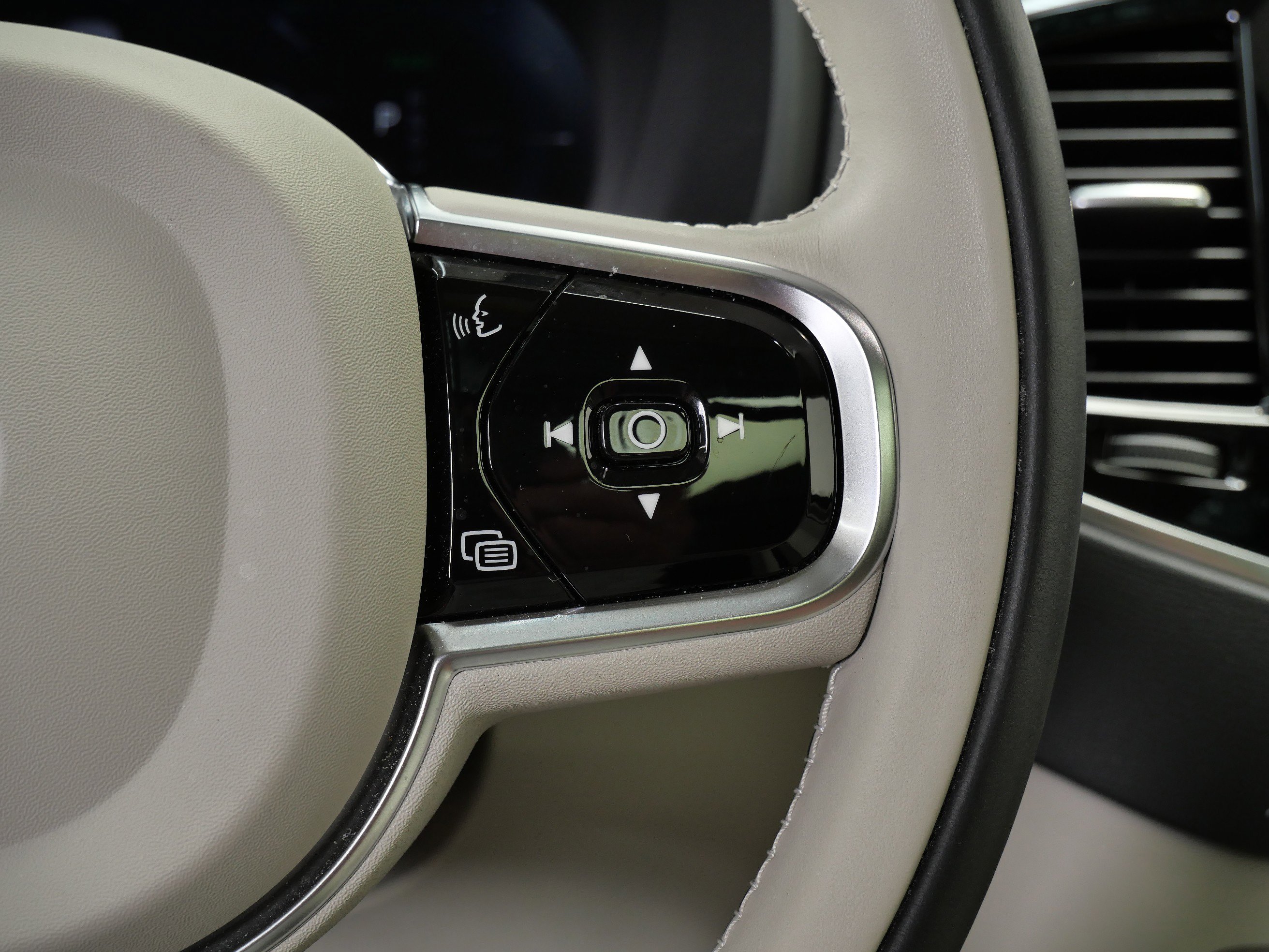 2024 Volvo XC90 Recharge Plus photo 24