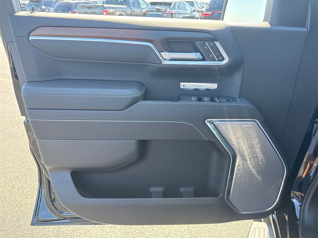 2026 Gmc Sierra 1500 Denali photo 13