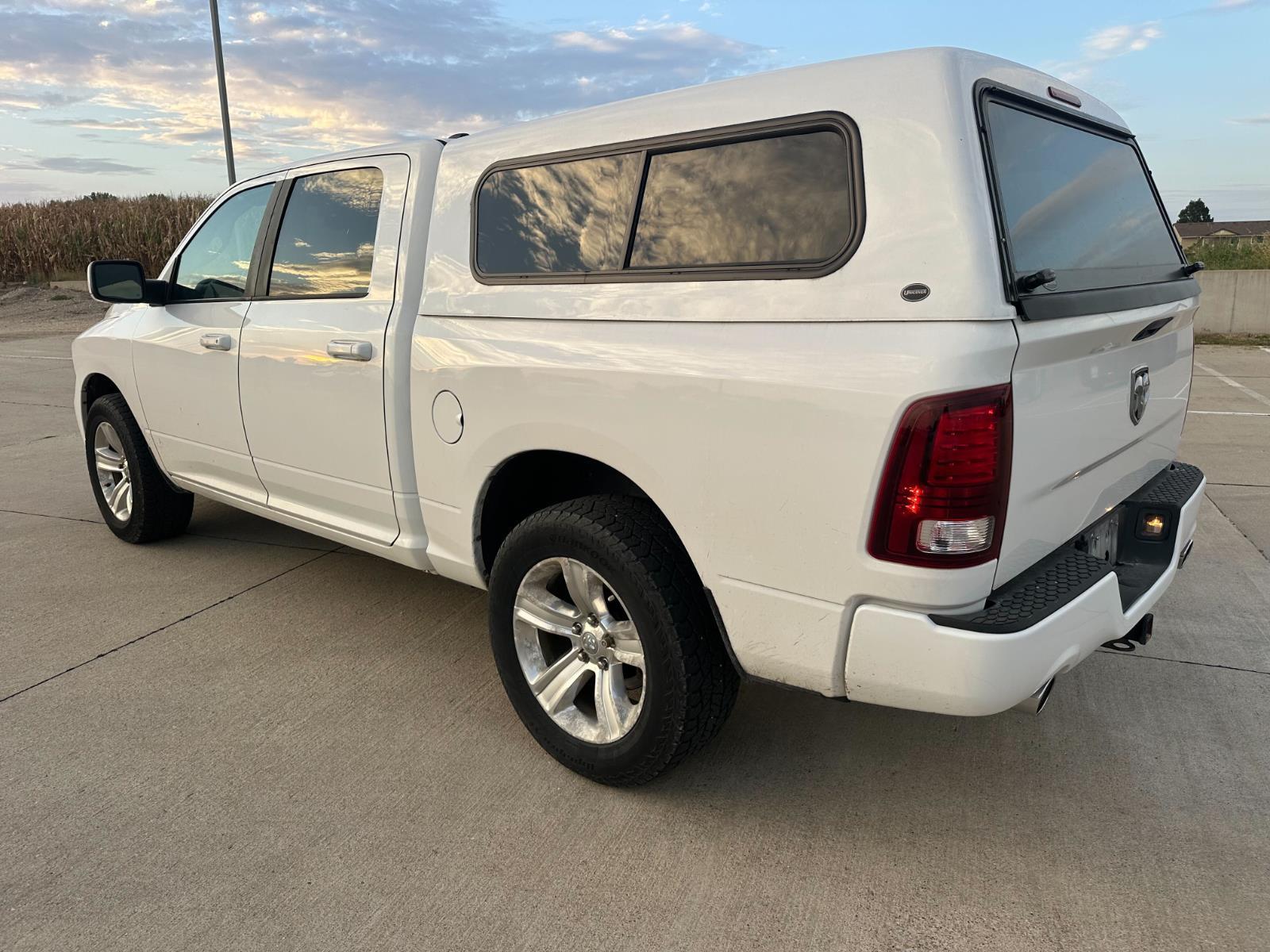 2016 Ram 1500 Sport photo 4