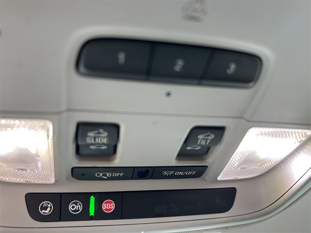 2020 Chevrolet Traverse Premier photo 32