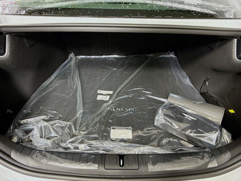2026 Genesis G70 2.5T AWD photo 24