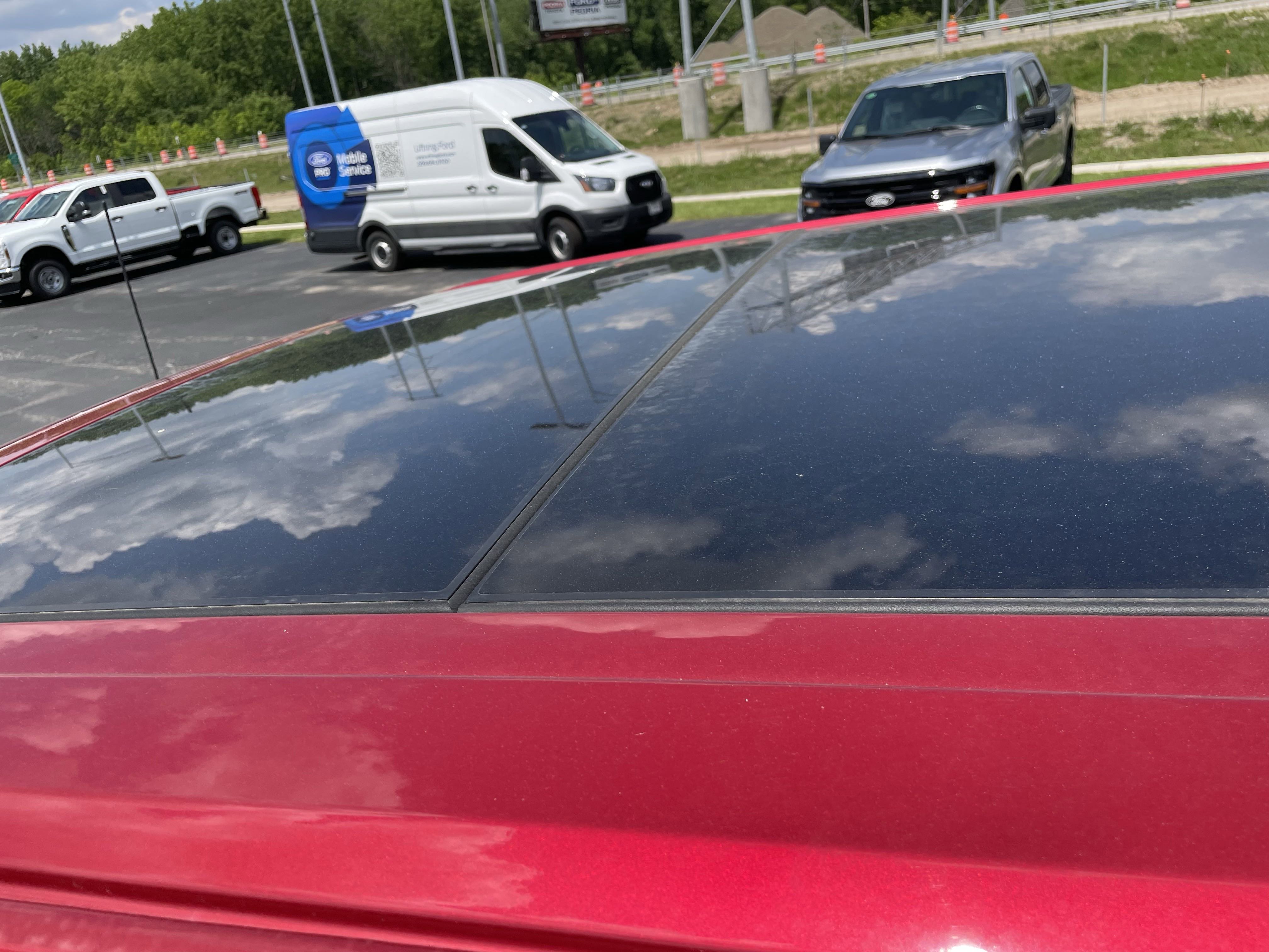 2025 Ford F-150 Lariat photo 4