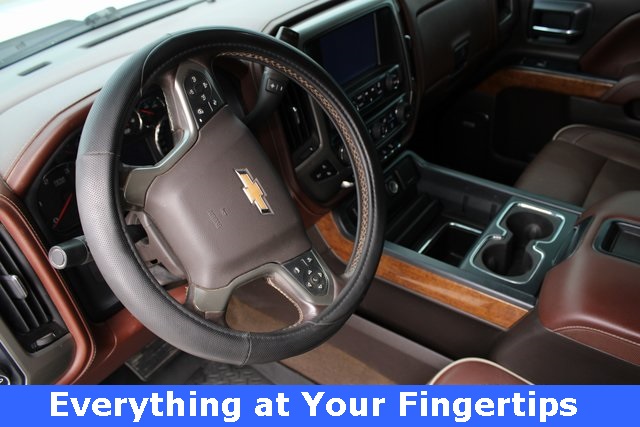 2015 Chevrolet Silverado 3500HD High Country photo 2