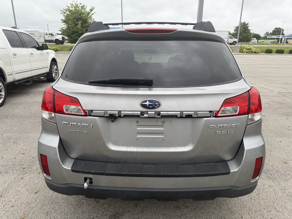 2010 Subaru Outback 3.6R photo 8