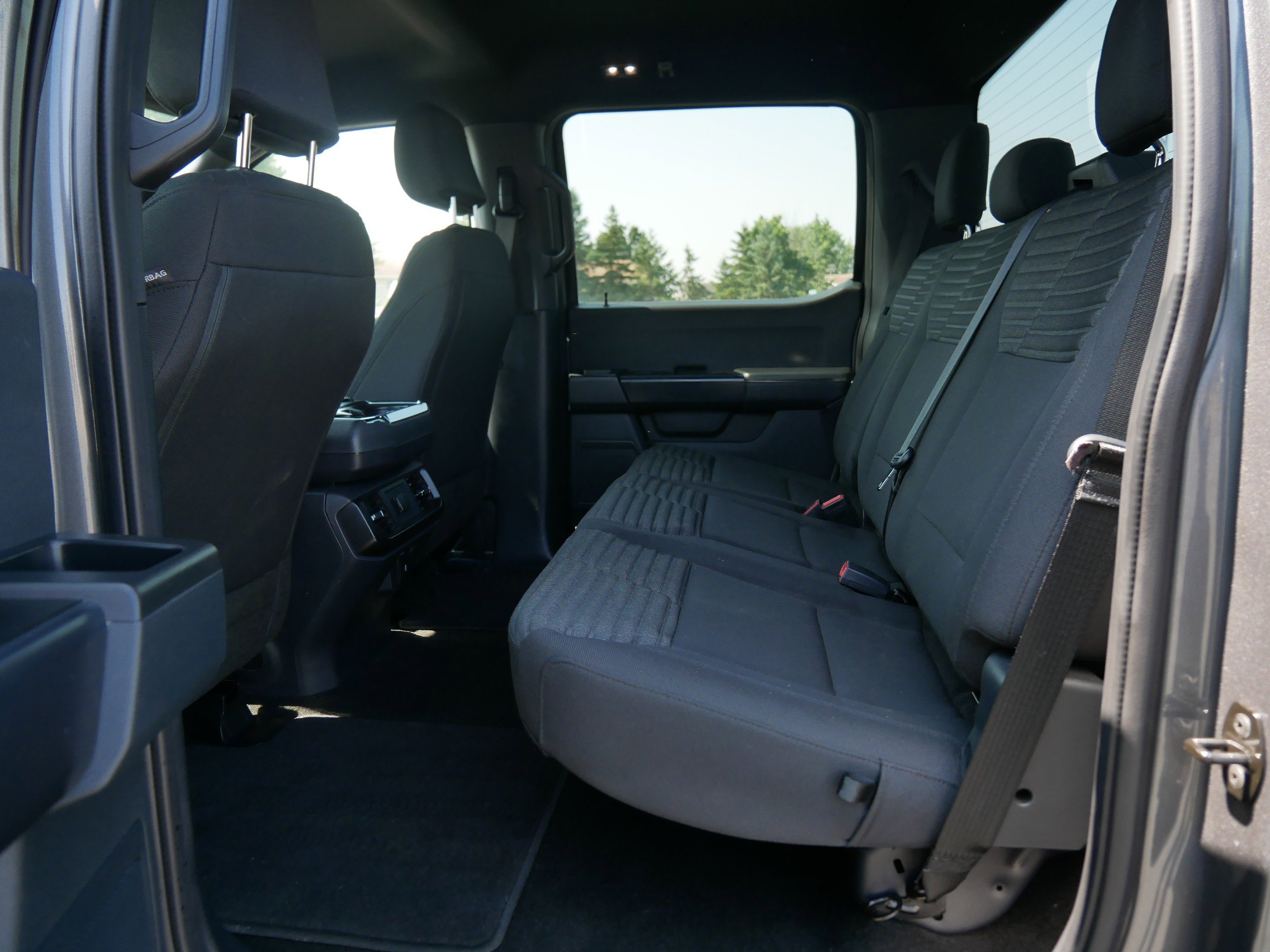2022 Ford F-150 XL photo 10