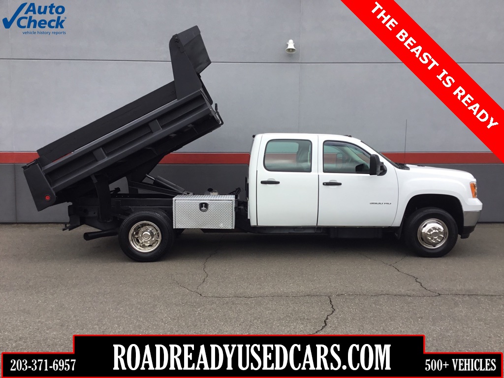 2013 GMC Sierra 3500 Chassis Cab Work Truck's photo