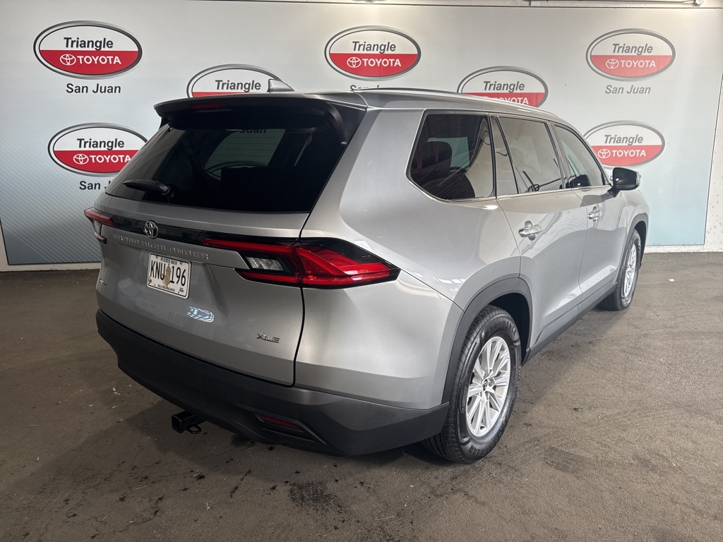 2024 Toyota Highlander Hybrid XLE photo 4