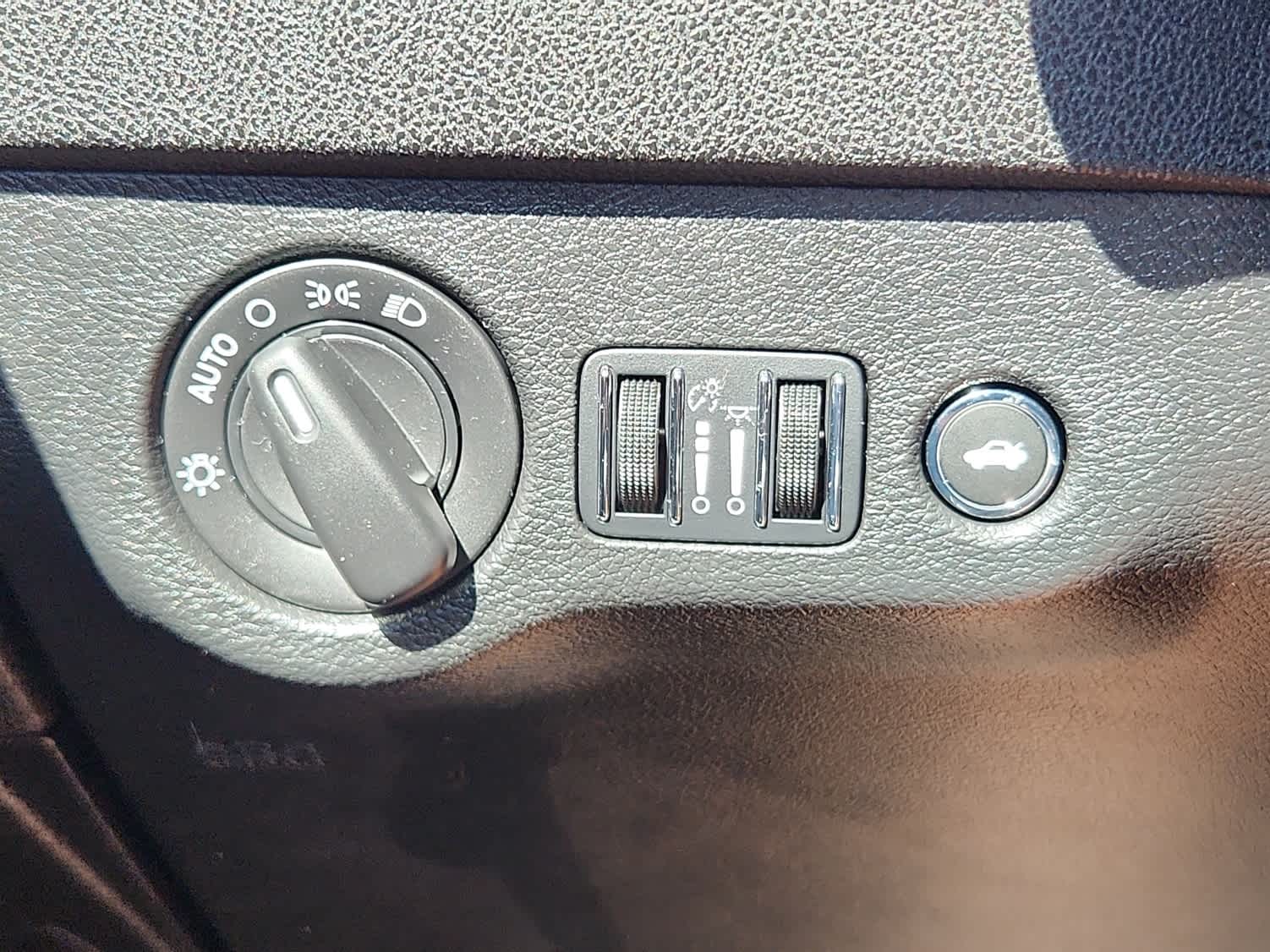 2023 Dodge Charger SXT photo 18