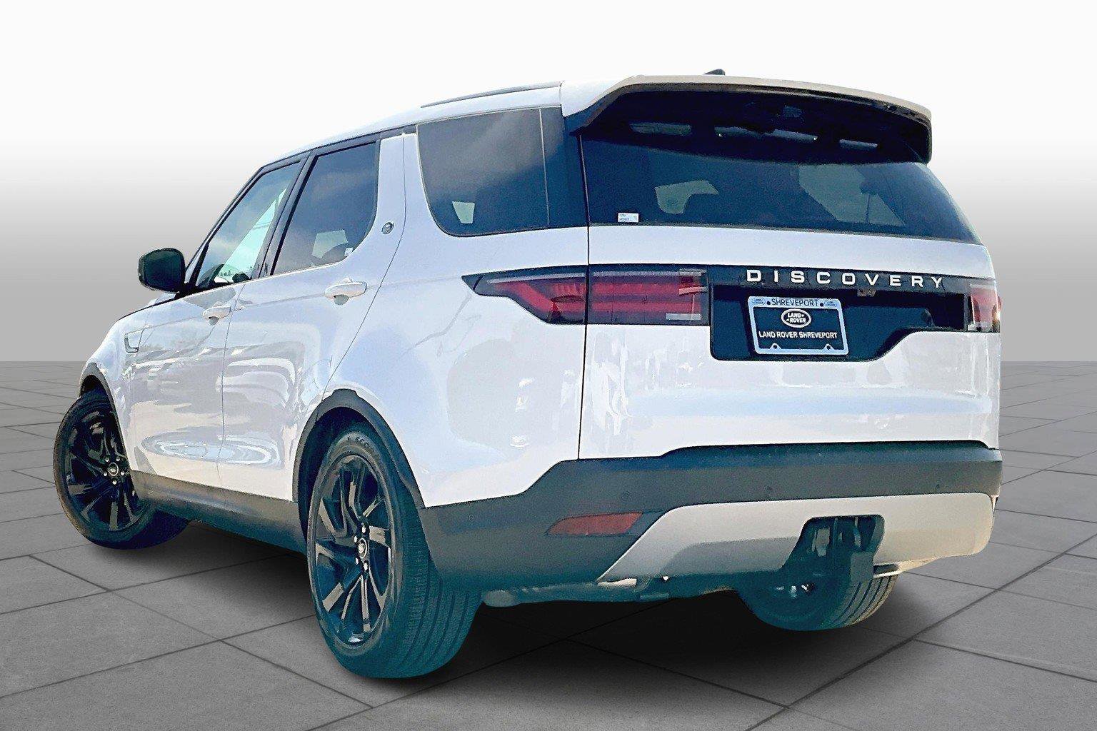2025 Land Rover Discovery S photo 12