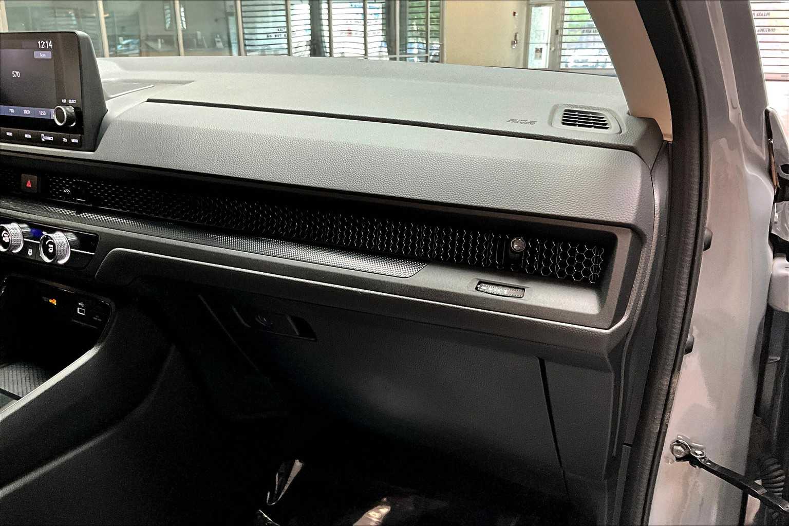 2024 Honda CR-V LX photo 18