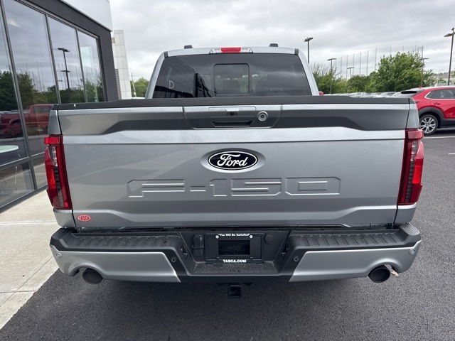 2025 Ford F-150 XLT photo 4