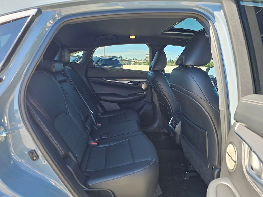 2022 Infiniti QX55 Essential photo 21
