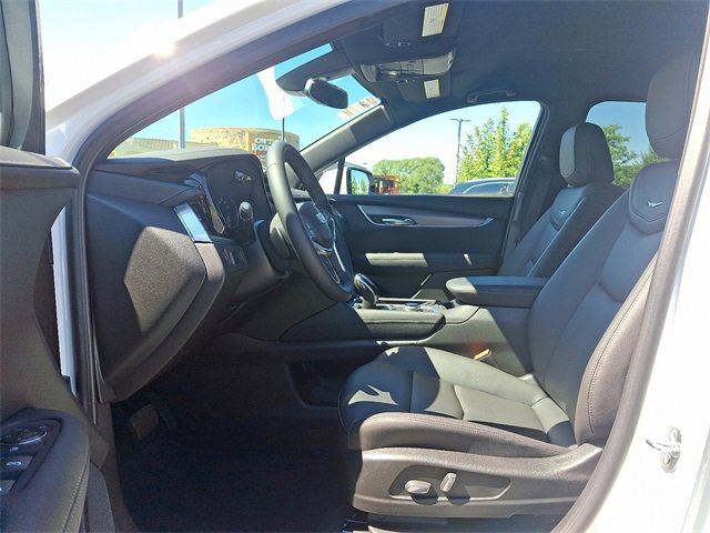 2025 Cadillac XT5 Luxury photo 13
