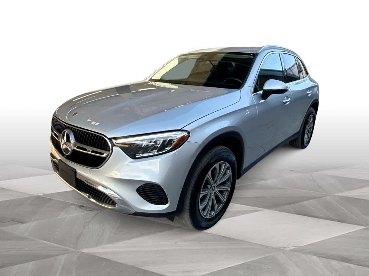 2024 Mercedes Benz GLC 300 4MATIC photo 4