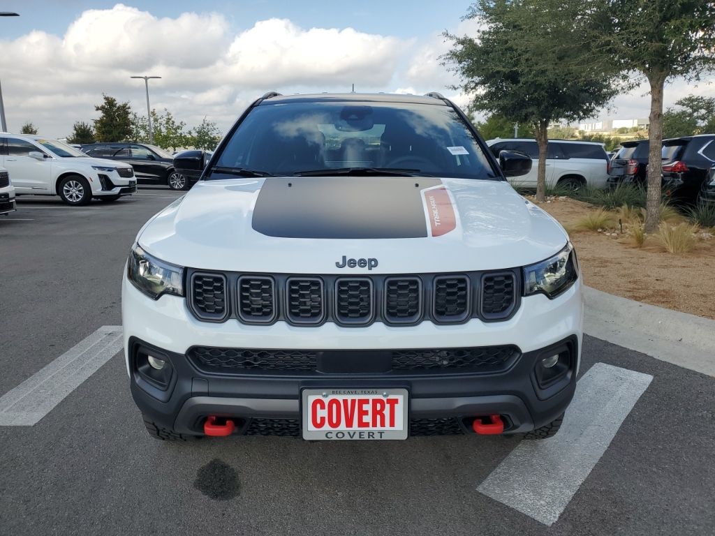 2026 Jeep Compass Trailhawk photo 2