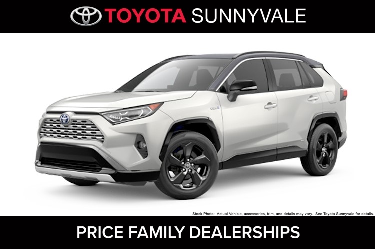 2025 Toyota RAV4 XSE's photo