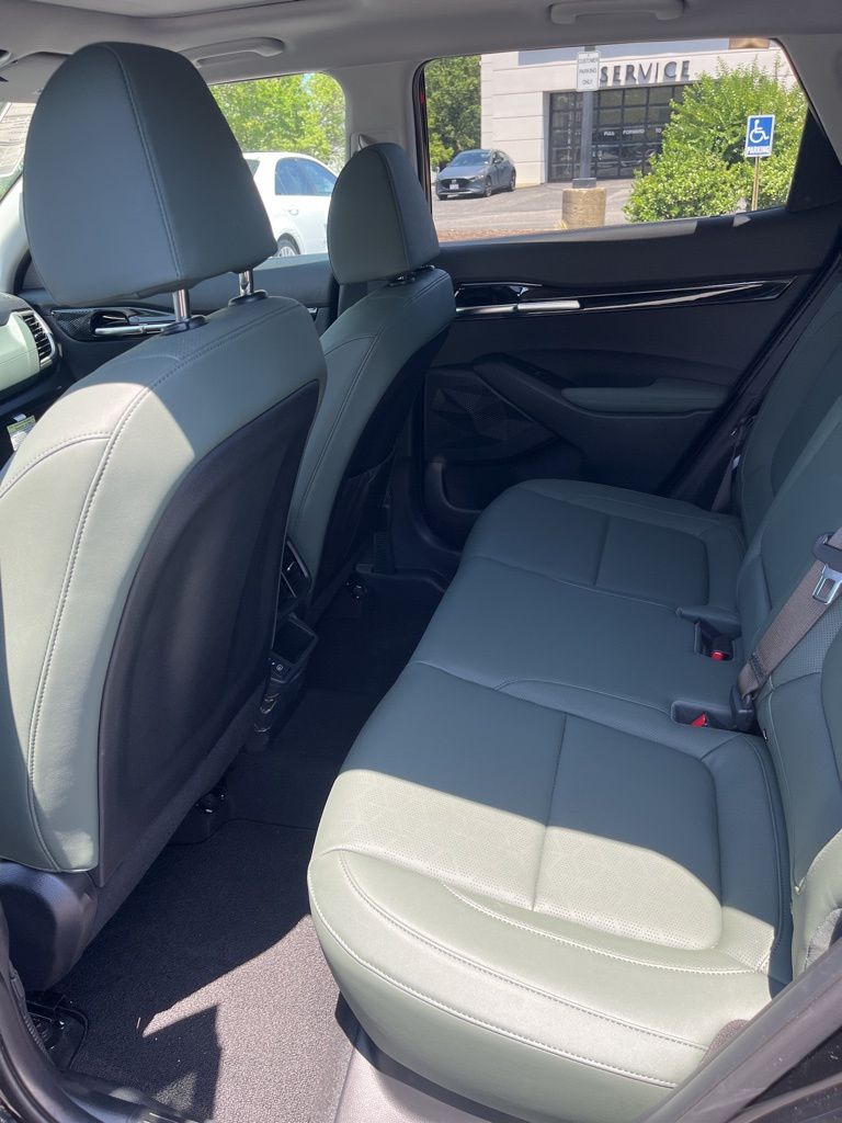 2024 Kia Seltos SX photo 8