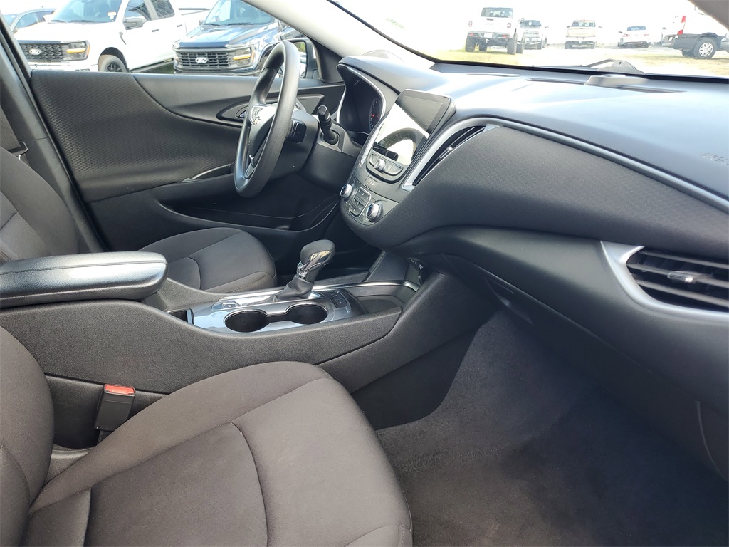 2024 Chevrolet Malibu 1LT photo 28