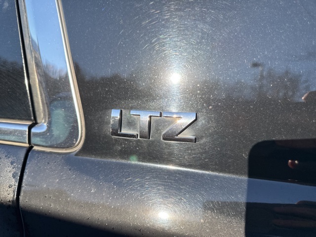 2015 Chevrolet Tahoe LTZ photo 4