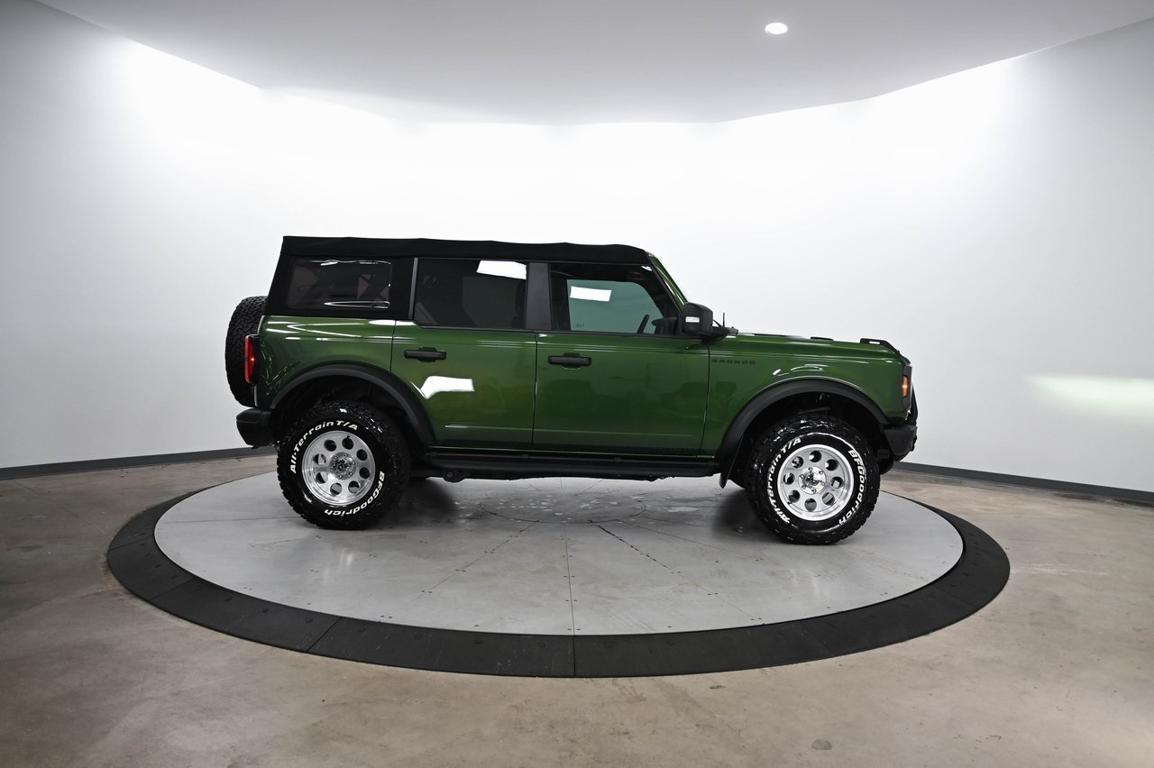 2022 Ford Bronco Badlands photo 5
