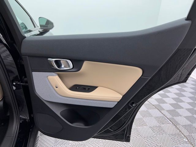 2022 Polestar PS2 e-AWD photo 24