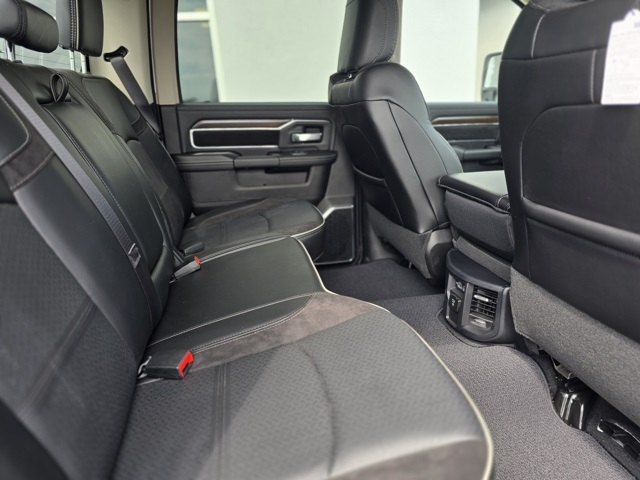 2024 Ram 2500 Laramie photo 8
