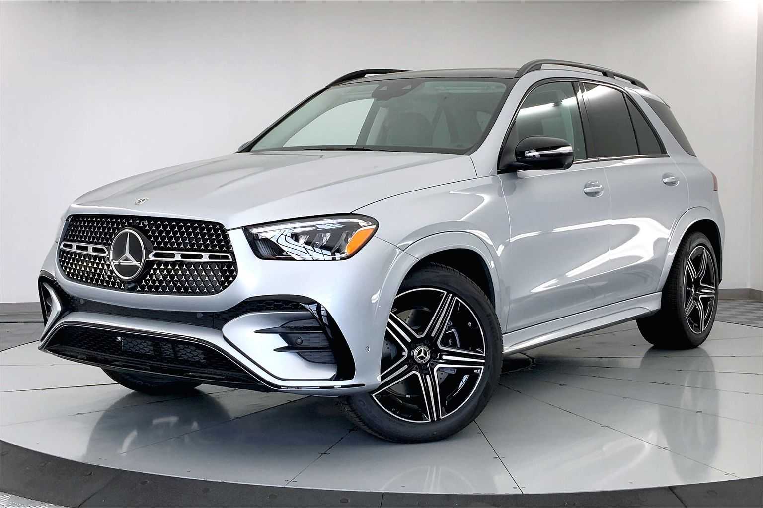 2026 Mercedes-Benz GLE GLE450's photo