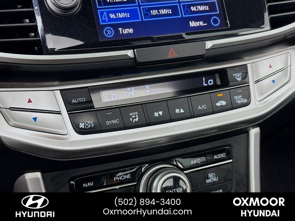 2015 Honda Accord Hybrid Touring photo 16