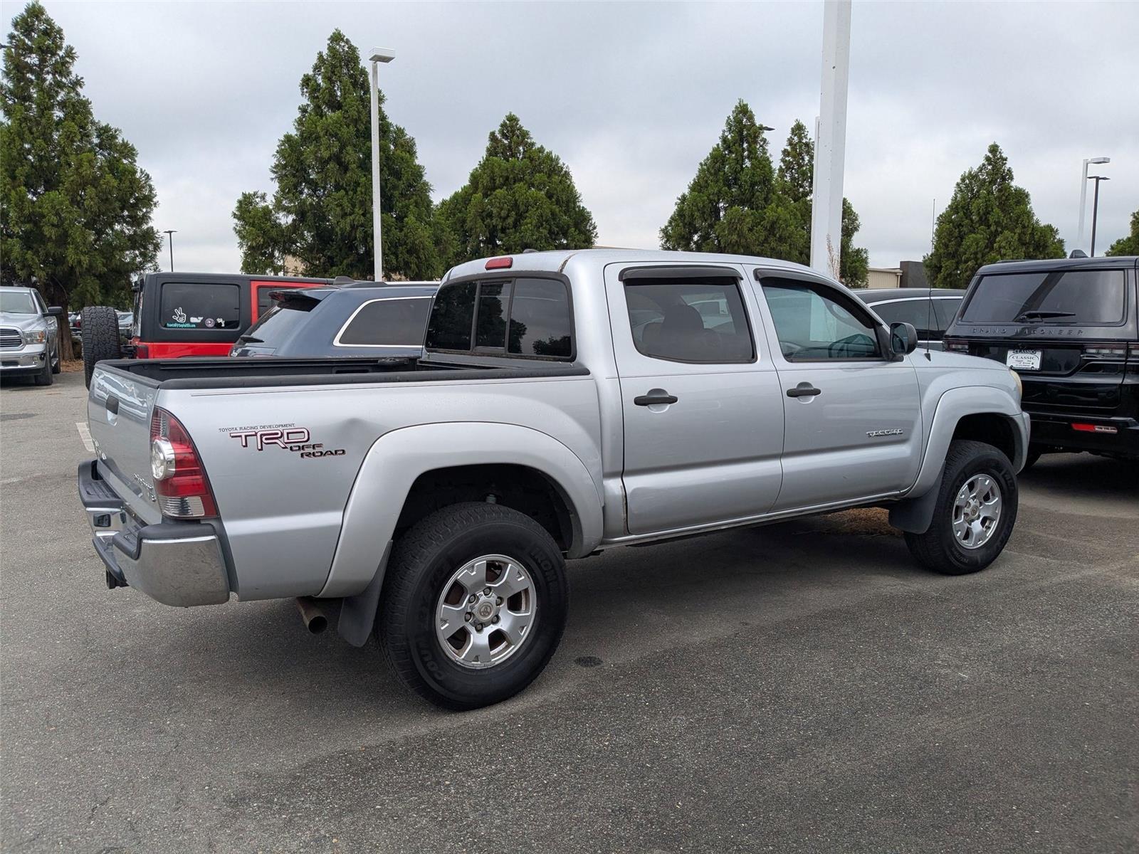 2011 Toyota Tacoma PreRunner photo 3
