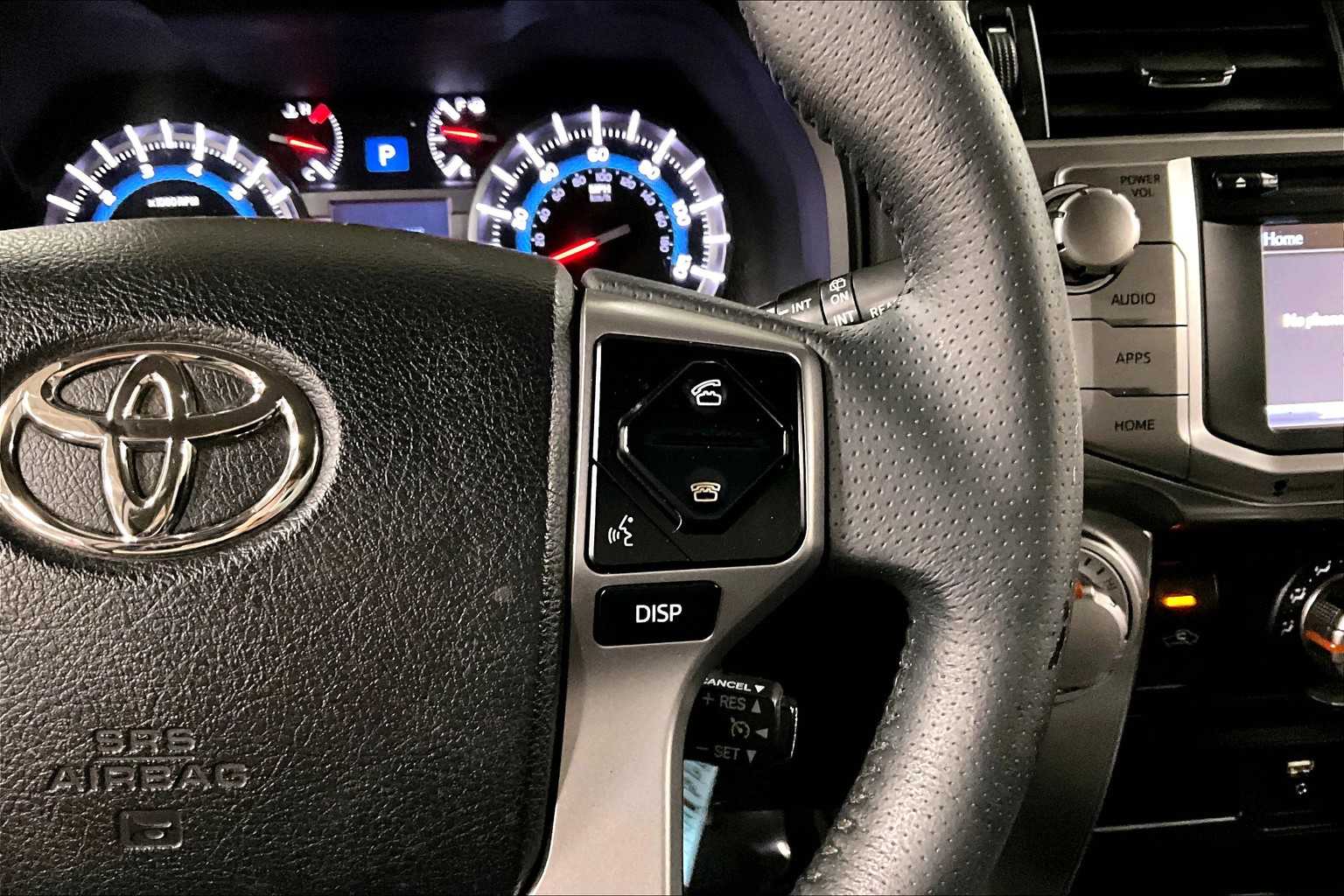 2018 Toyota 4Runner SR5 photo 22