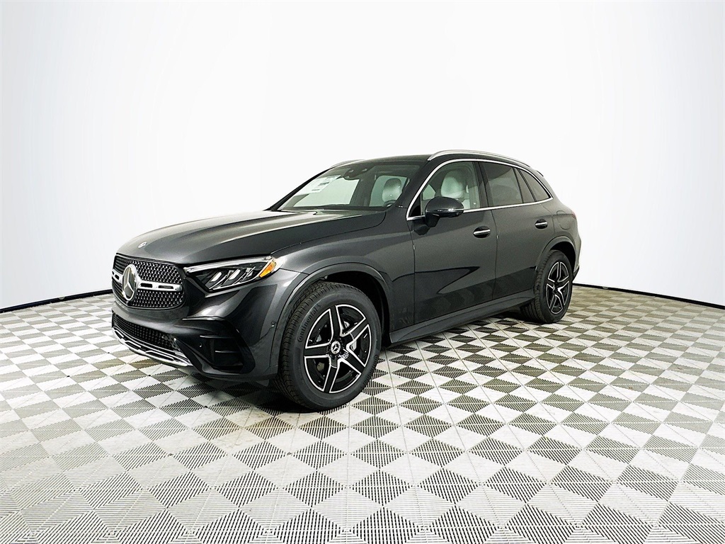 2026 Mercedes Benz GLC 350e 4MATIC photo 3