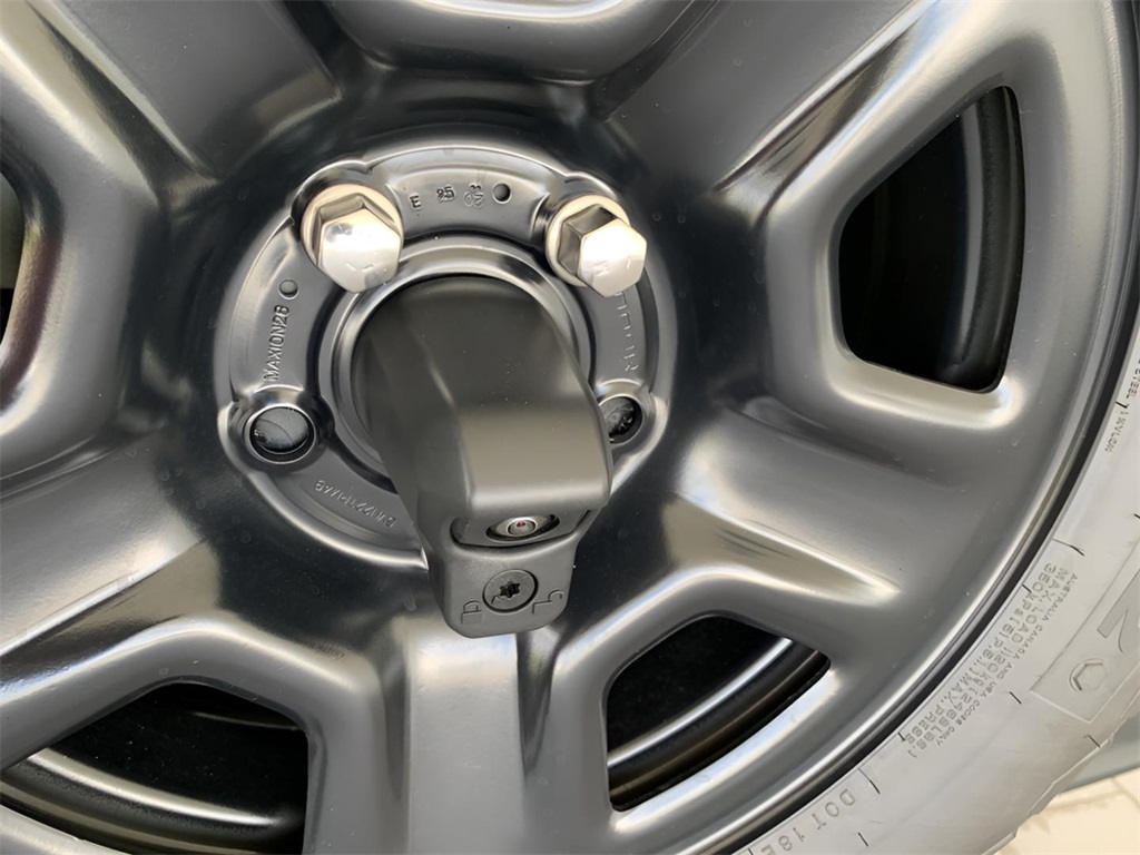 2025 Jeep Wrangler Sport photo 16