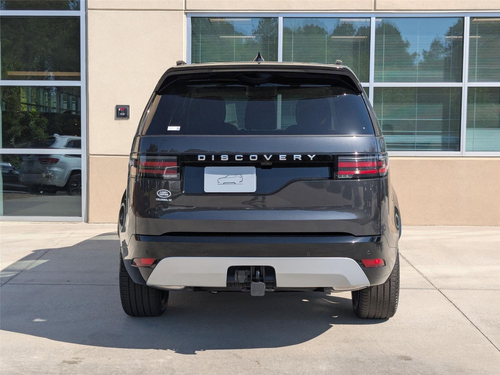 2025 Land Rover Discovery Metropolitan Edition photo 5
