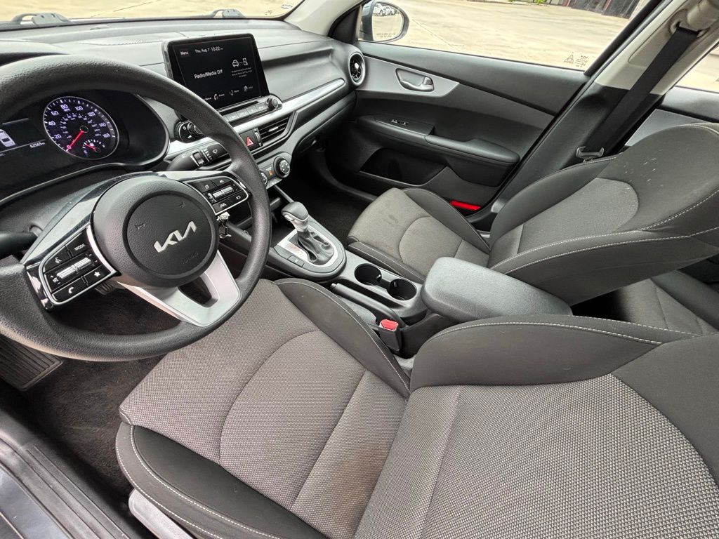 2023 Kia Forte LXS photo 11