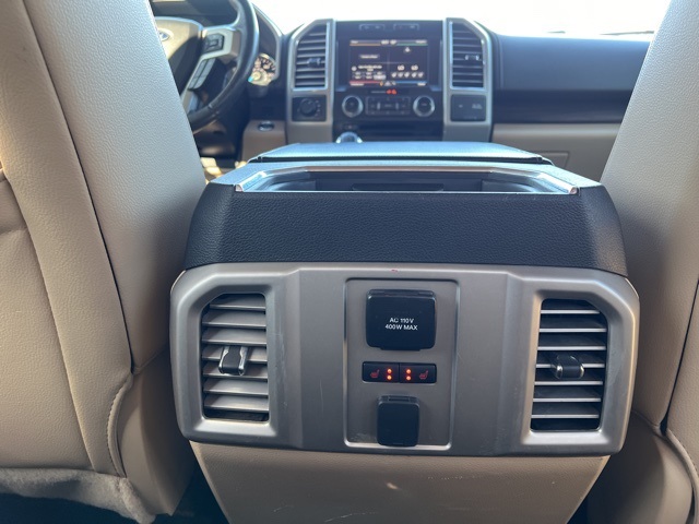 2015 Ford F-150 Lariat photo 13