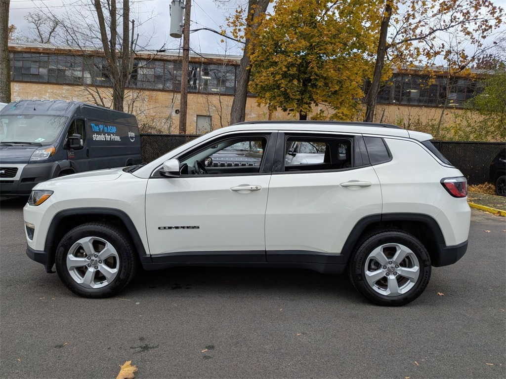 2018 Jeep Compass Latitude photo 3