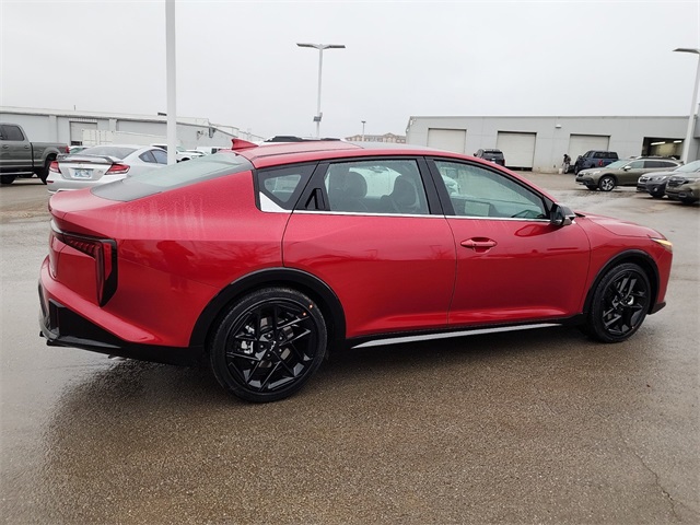 2025 Kia K4 GT-Line Turbo photo 2