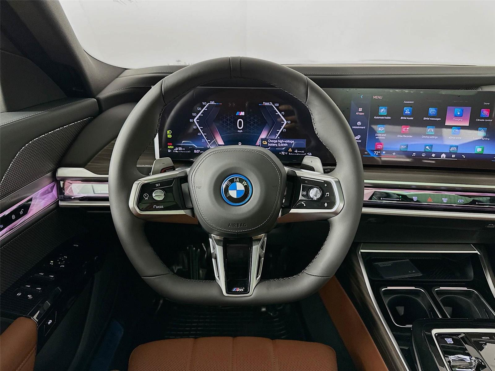 2026 Bmw 750e photo 11
