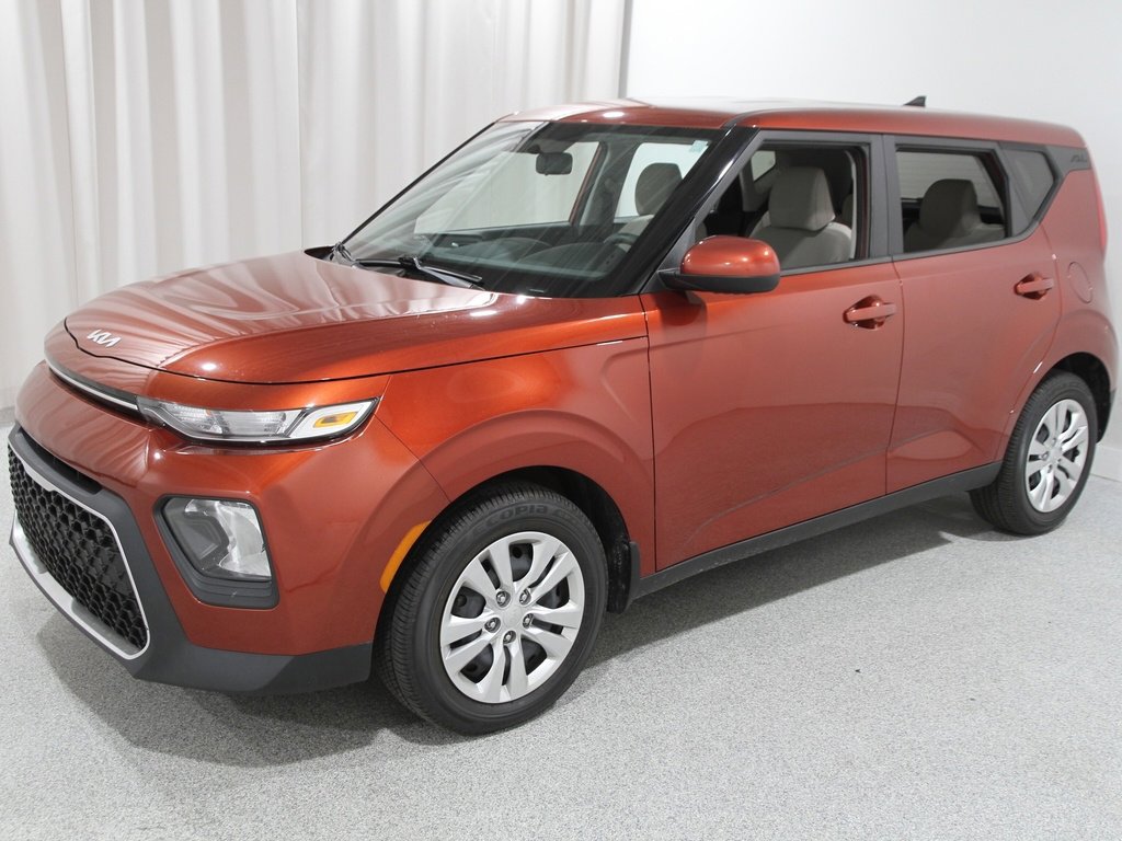 2022 Kia Soul LX photo 3