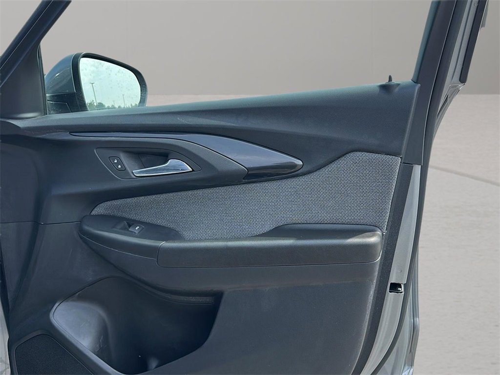 2023 Chevrolet Trailblazer LT photo 13