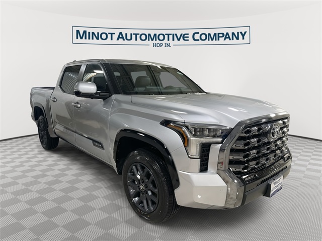 2026 Toyota Tundra Platinum's photo
