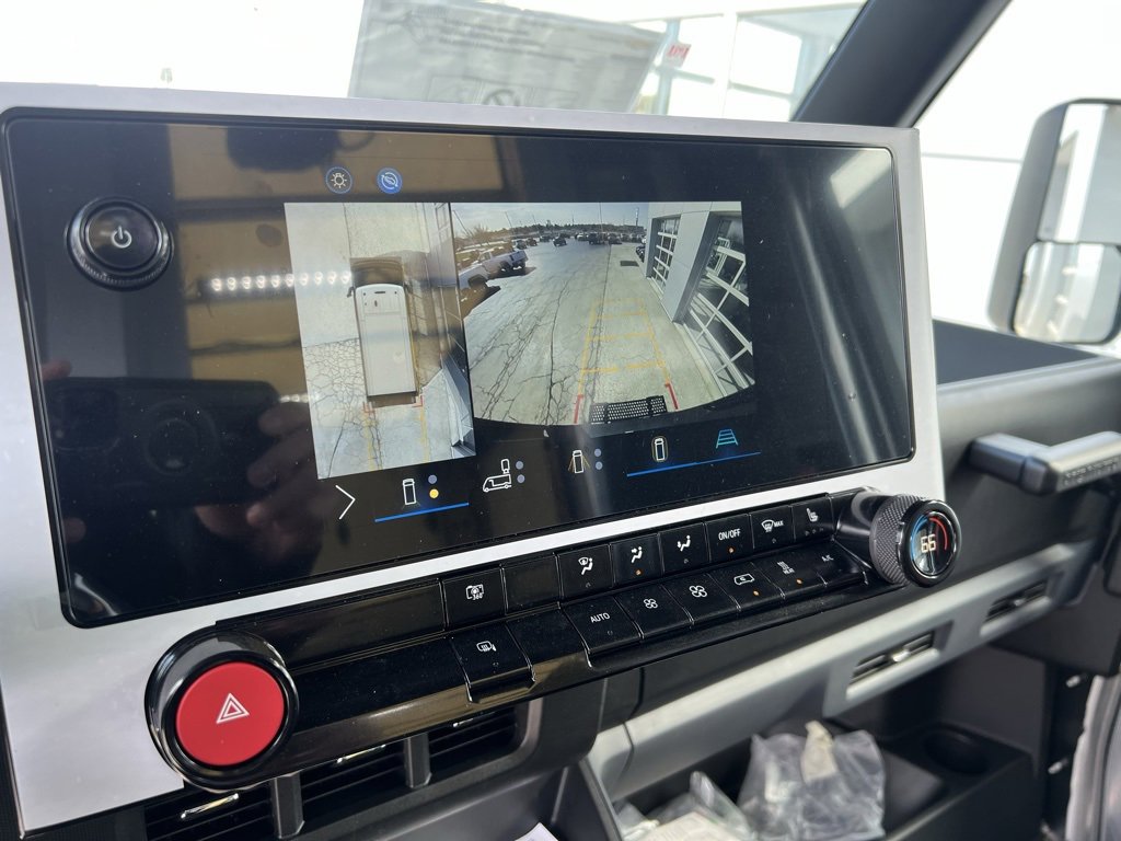 2025 Chevrolet BrightDrop 400 photo 11