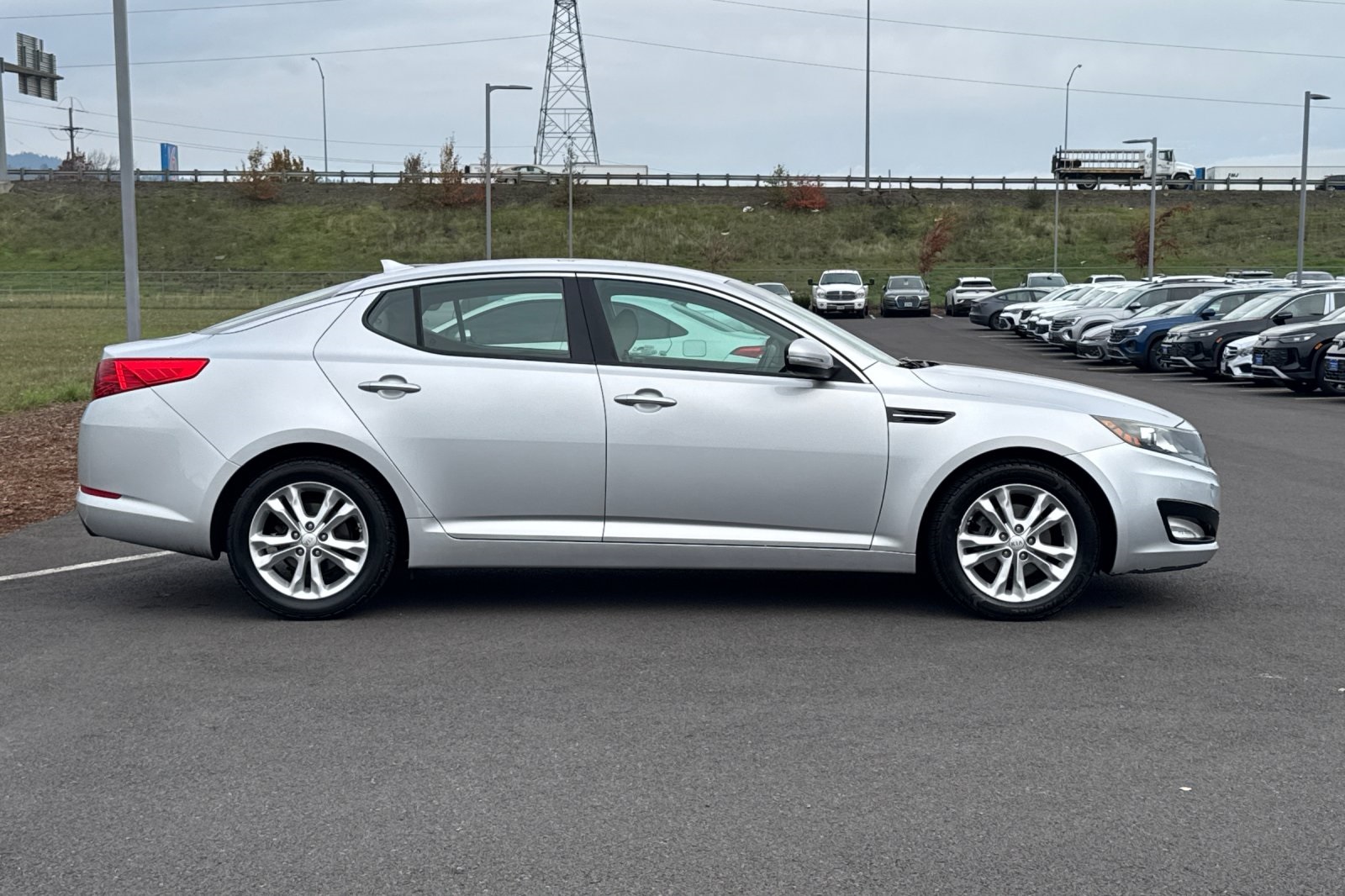 Used 2013 Kia Optima LX with VIN 5XXGM4A7XDG168500 for sale in Eugene, OR
