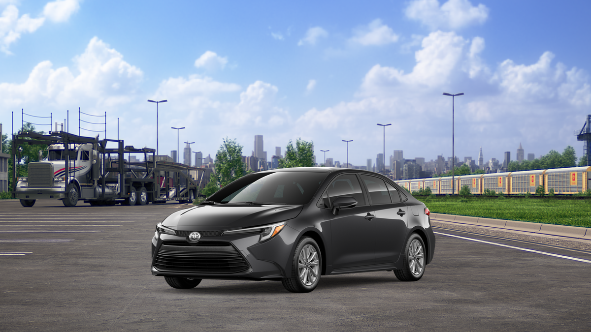 2026 Toyota Corolla XLE's photo